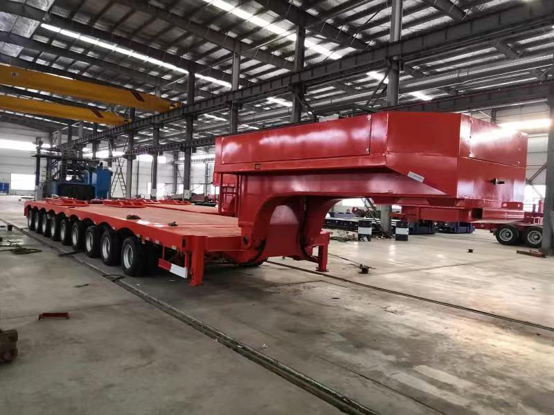 Multi Axles Trailer ha terminato la produzione e sarà ispezionato dal nostro acquirente in Africa