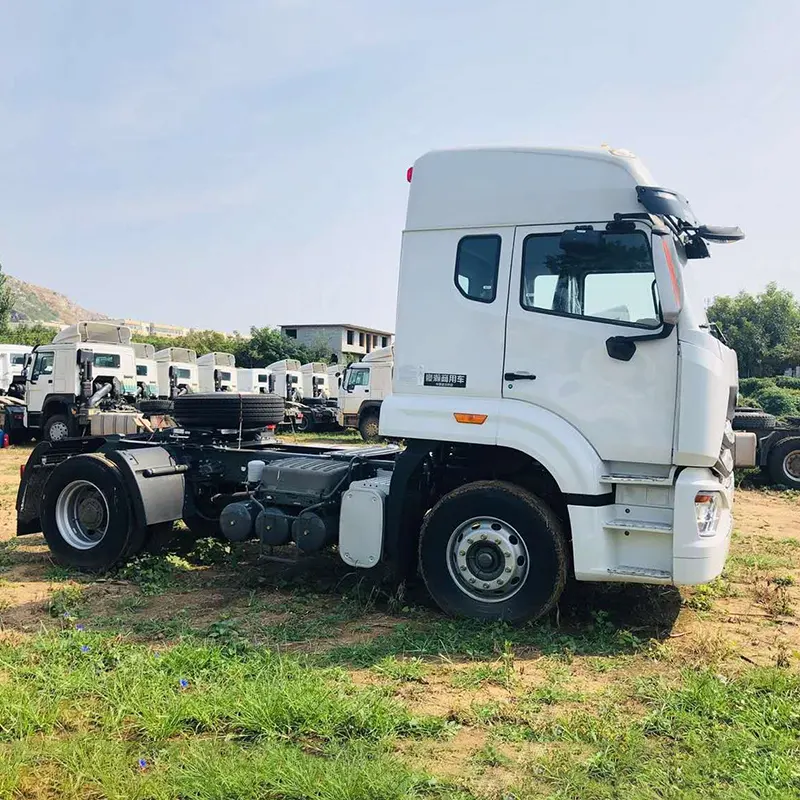 Euro IV 340hp del motore primo della testa del camion dei carrai 4*2 di Sinotruk Howo 6