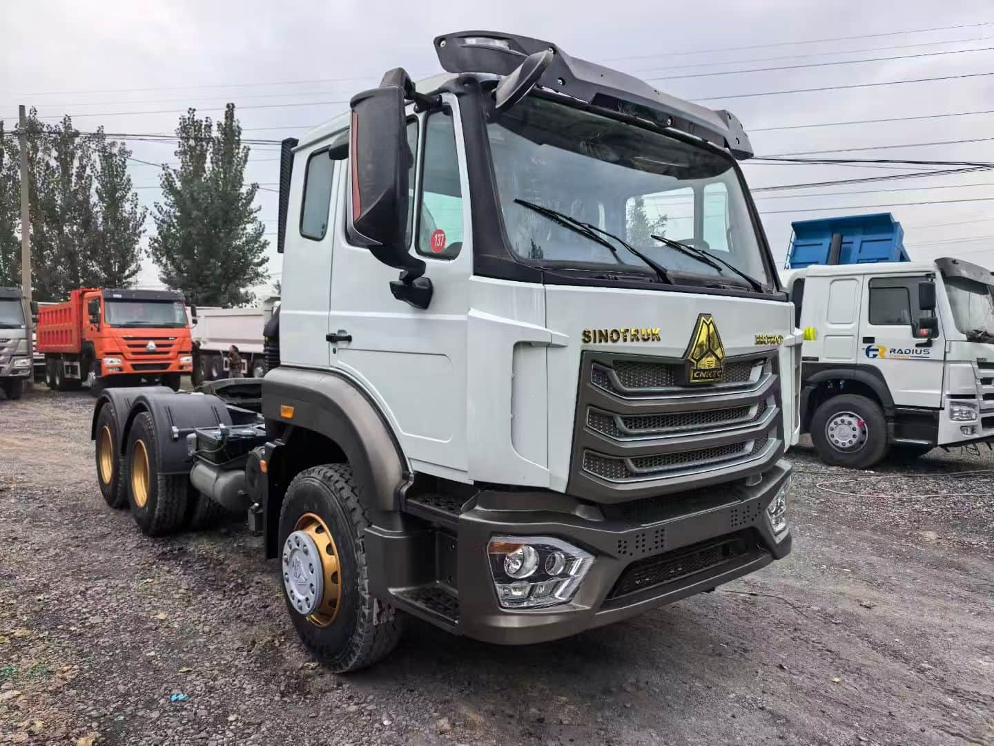 Trattore SINOTRUK Howo